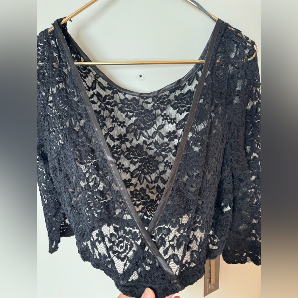 Black Lace Long Sleeved Crop Top. New With Tags